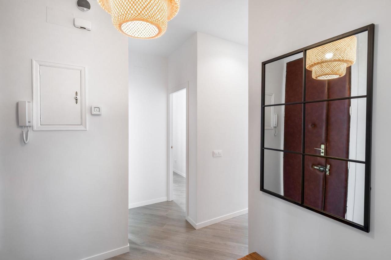 Apartment 4 Bedrooms 3 Bathrooms Furnished - Sol - Bright & Fully Equipped - Mintystay
